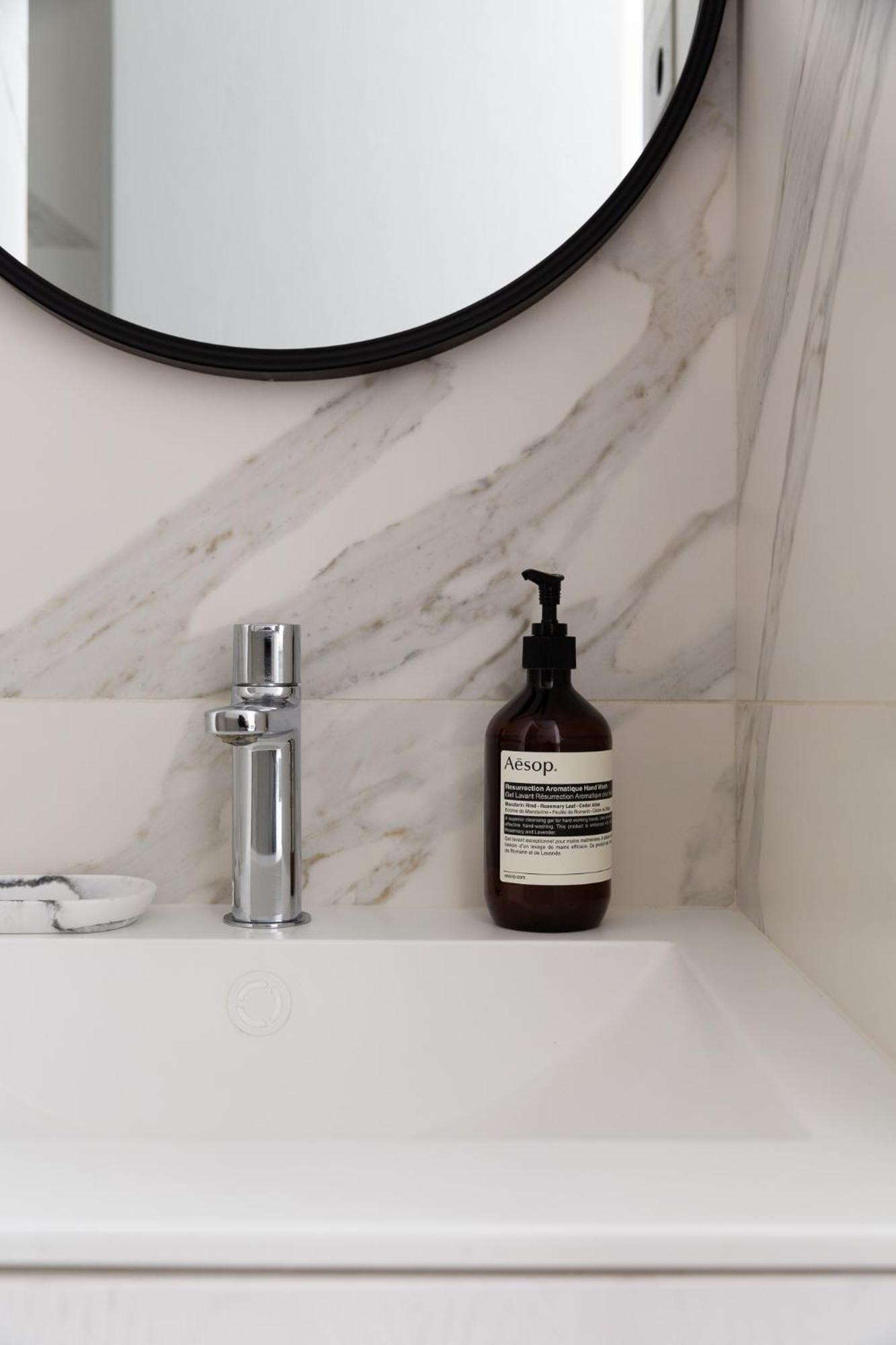 Highstay - Luxury Serviced Apartments - Place Vendome Paris Bagian luar foto