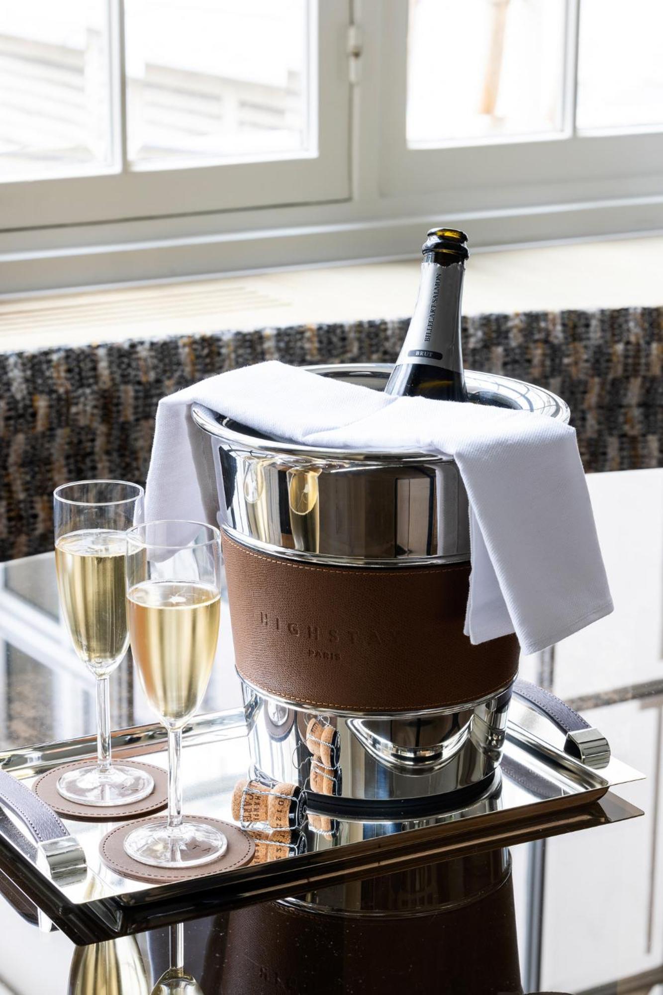 Highstay - Luxury Serviced Apartments - Place Vendome Paris Bagian luar foto